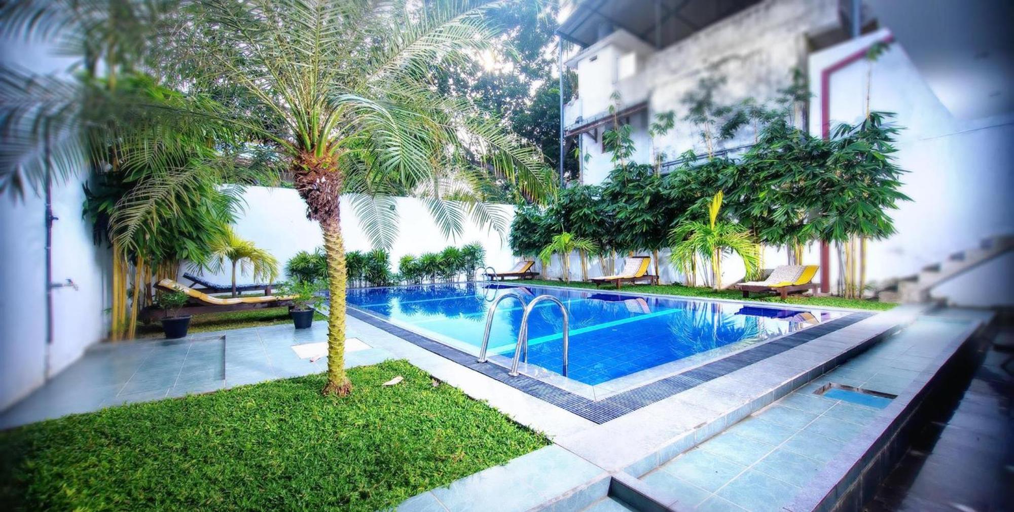 Hotel Romano เนกอมโบ ภายนอก รูปภาพ