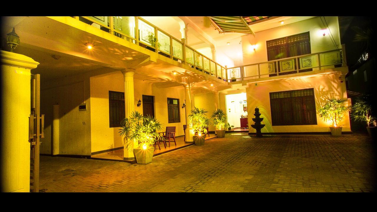 Hotel Romano เนกอมโบ ภายนอก รูปภาพ